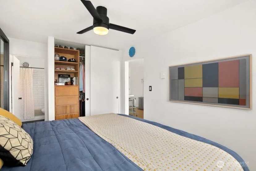 Property photo for 720 Lakeside Avenue S #404, Seattle photo 17