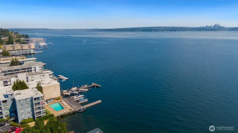 Property photo for 720 Lakeside Avenue S #404, Seattle photo 32