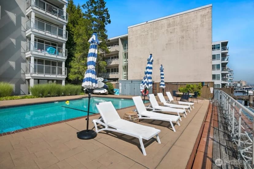 Property photo for 720 Lakeside Avenue S #404, Seattle photo 26