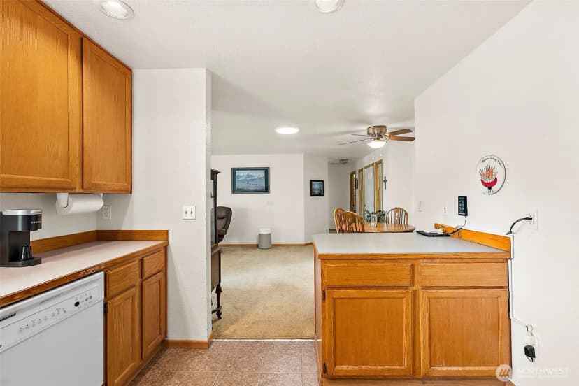 Property photo for 20109 Cascade Drive E, Bonney Lake photo 14