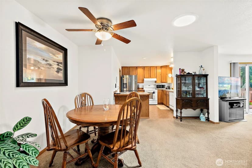 Property photo for 20109 Cascade Drive E, Bonney Lake photo 8