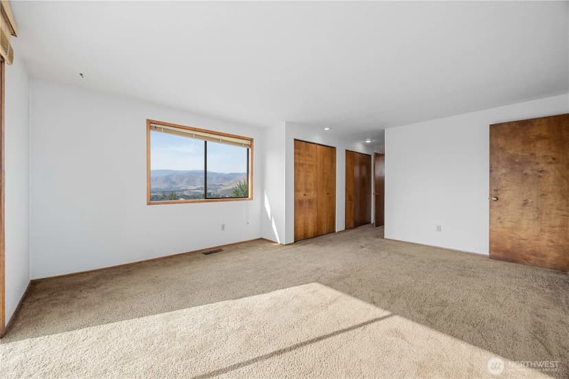Property photo for 152 Heather Lane, Wenatchee photo 15