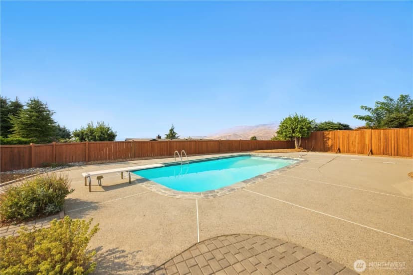 Property photo for 152 Heather Lane, Wenatchee photo 2