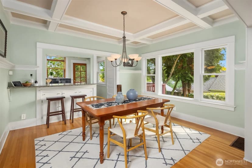Property photo for 5210 35th Avenue Ne, Seattle photo 6