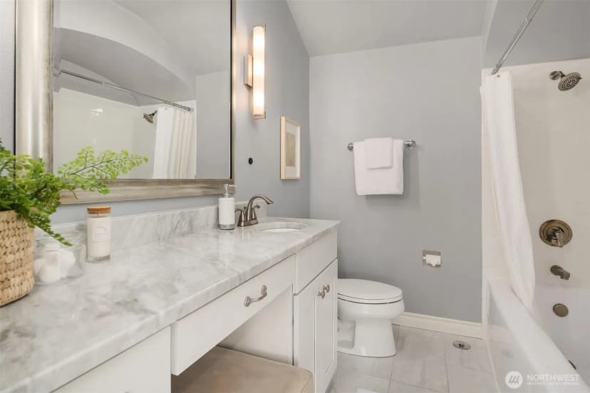 Property photo for 2538 Westmont Way W, Seattle photo 24