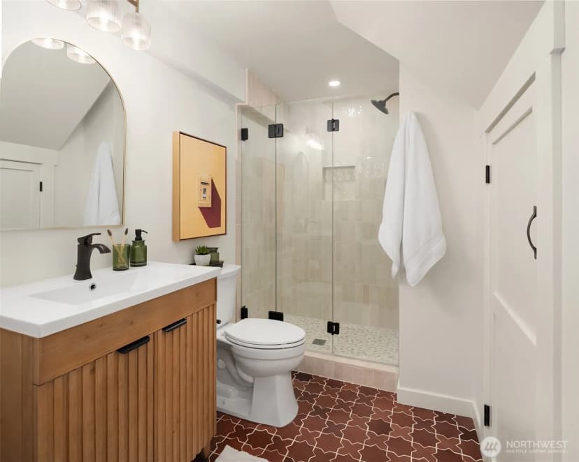 Property photo for 2538 Westmont Way W, Seattle photo 33