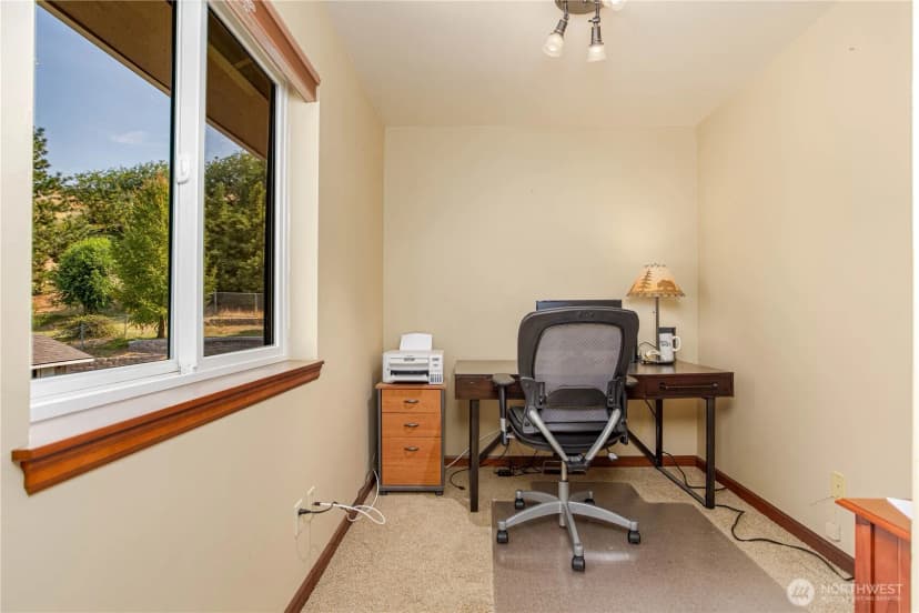 Property photo for 209 27th Street Ne, East Wenatchee photo 11