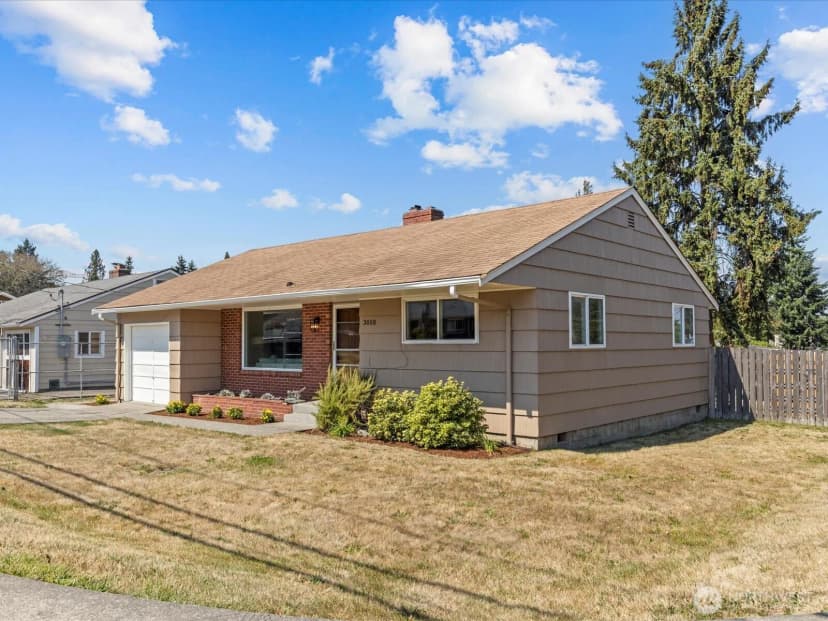 Property photo for 3058 S 200th Street, Sea Tac
