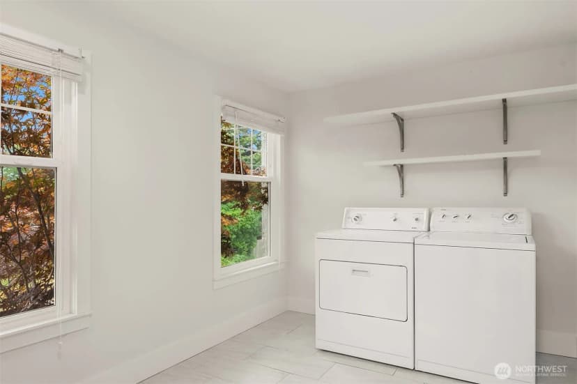Property photo for 4321 Sw Beveridge Place, Seattle photo 15