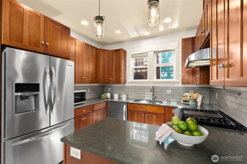 Property photo for 3526 Cheasty Boulevard S, Seattle photo 6