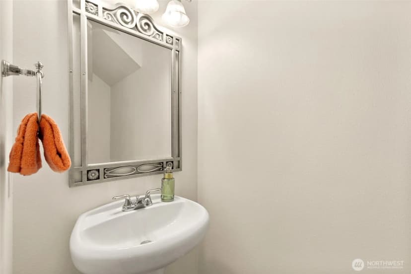 Property photo for 3526 Cheasty Boulevard S, Seattle photo 17