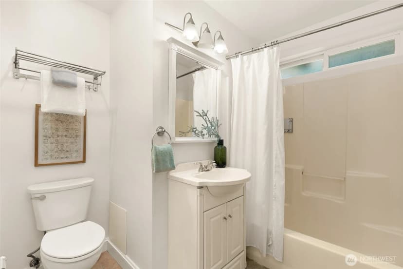 Property photo for 3526 Cheasty Boulevard S, Seattle photo 16
