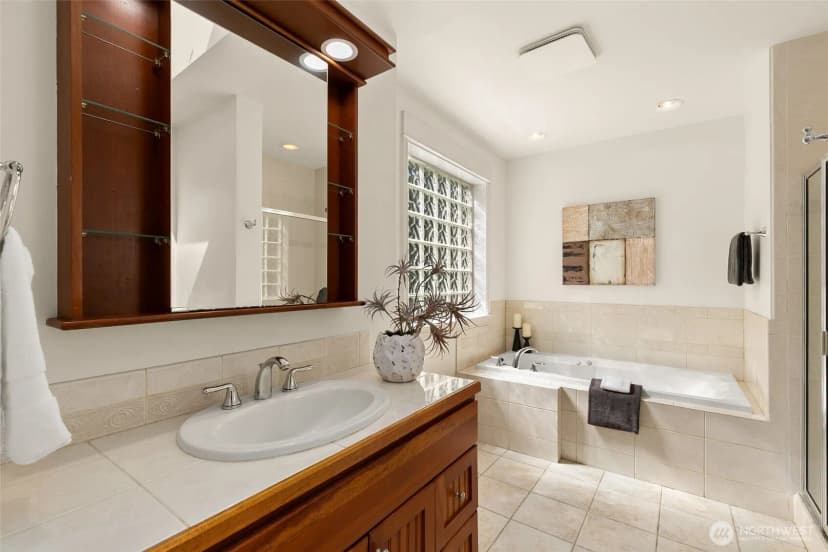 Property photo for 3526 Cheasty Boulevard S, Seattle photo 12