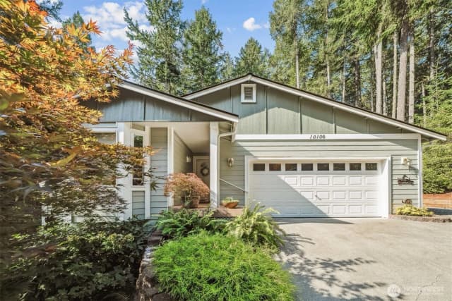 Property photo for 10106 Edgewood Drive, Anderson Island