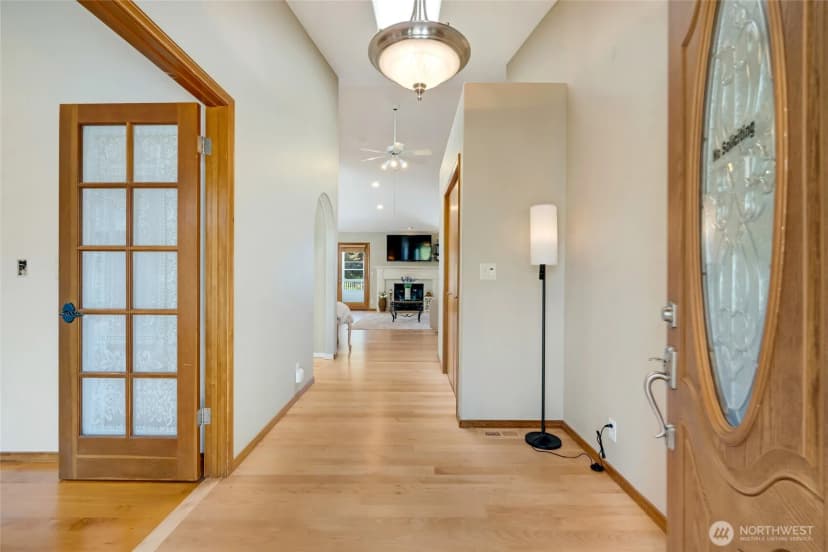 Property photo for 17712 W Country Club Drive, Arlington photo 8