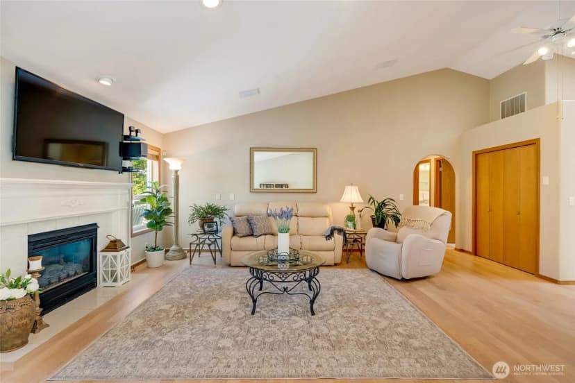 Property photo for 17712 W Country Club Drive, Arlington photo 11