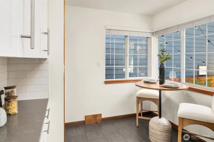Property photo for 4207 Sw Thistle #a, Seattle photo 12