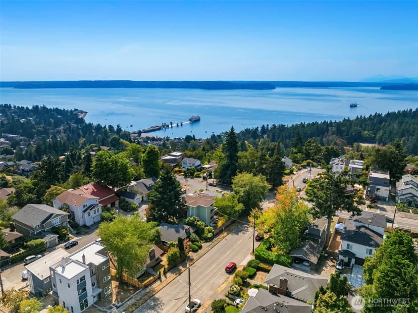 Property photo for 4207 Sw Thistle #a, Seattle photo 30