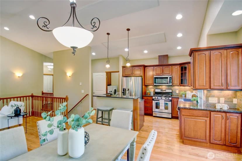 Property photo for 5 Eagle Crest Court, Bellingham photo 18