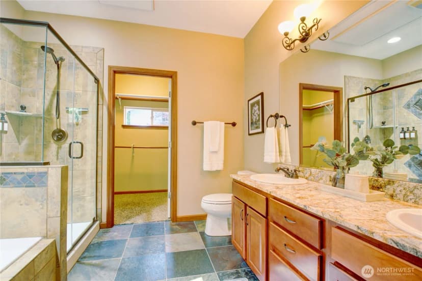 Property photo for 5 Eagle Crest Court, Bellingham photo 23