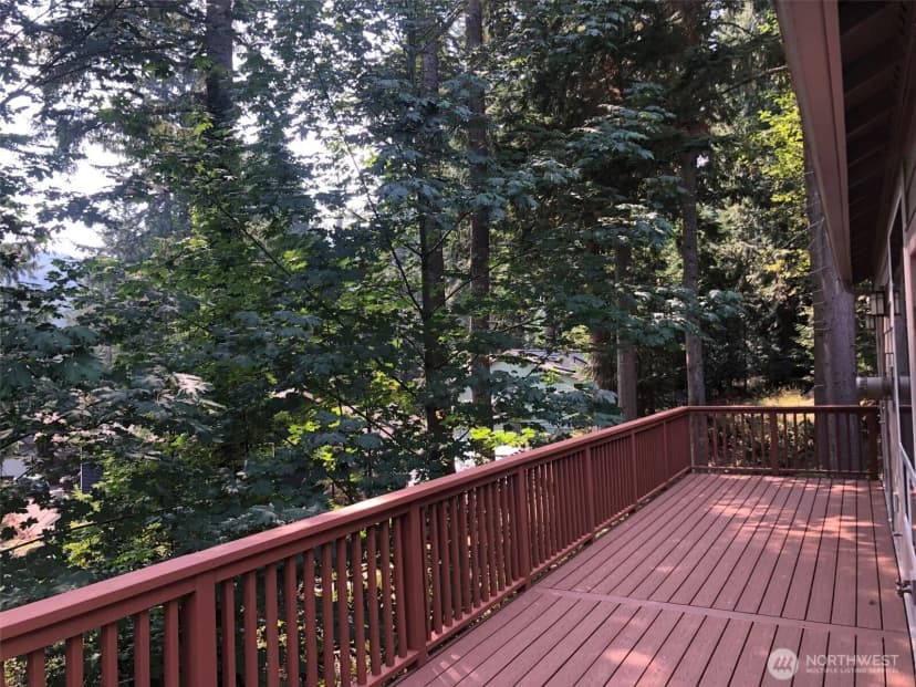 Property photo for 5 Eagle Crest Court, Bellingham photo 10