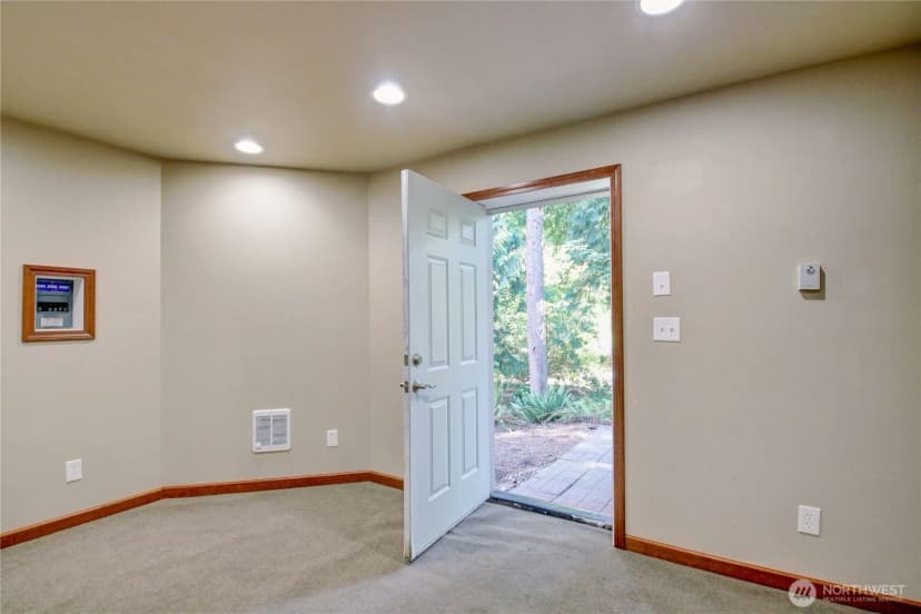 Property photo for 5 Eagle Crest Court, Bellingham photo 38