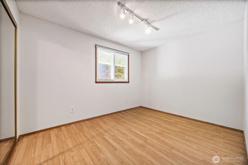 Property photo for 24435 13th Place S, Des Moines photo 21