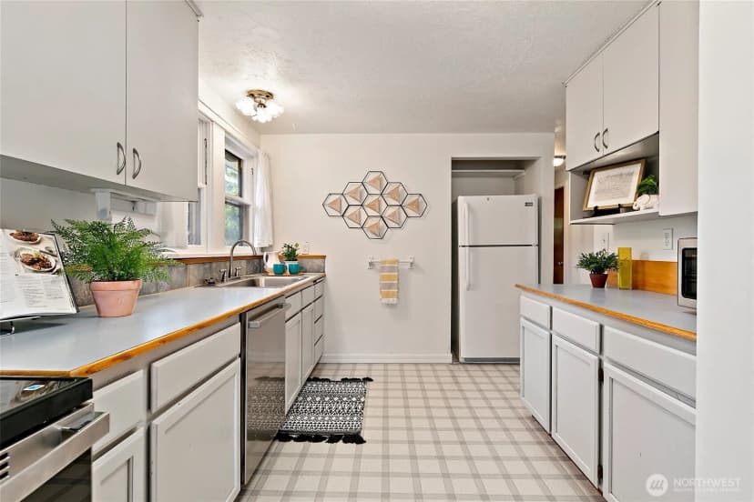 Property photo for 2706 Karen Frazier Road Se, Olympia photo 11