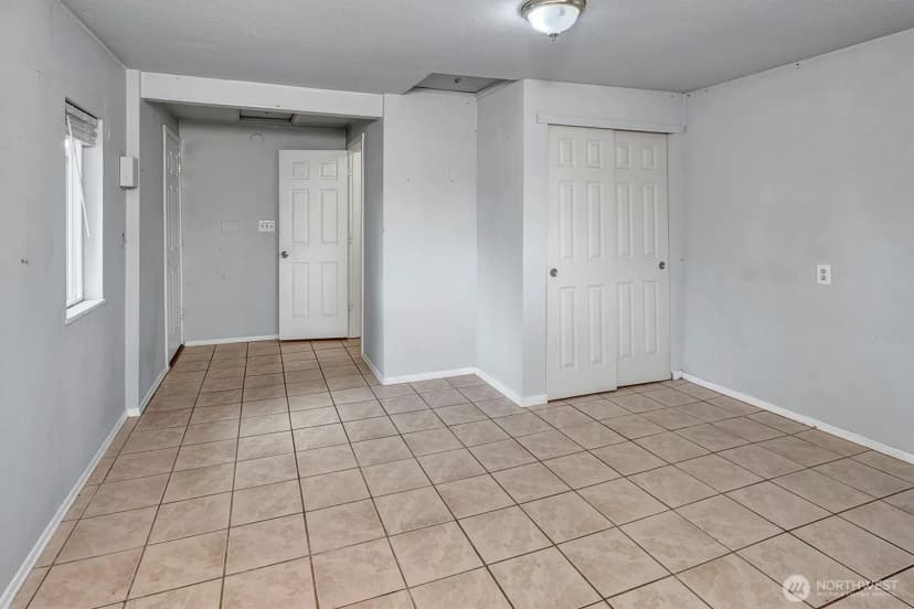 Property photo for 7933 45th Avenue S, Seattle photo 11