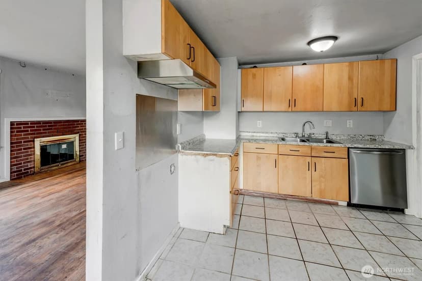 Property photo for 7933 45th Avenue S, Seattle photo 6