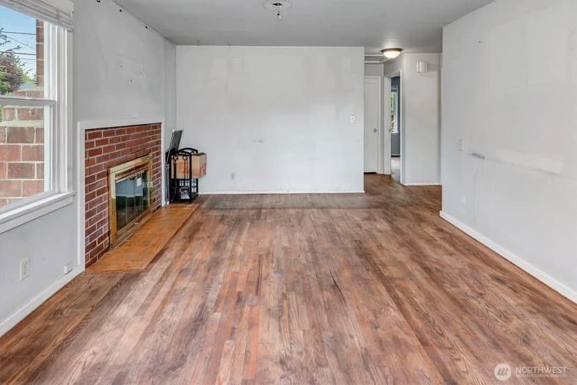 Property photo for 7933 45th Avenue S, Seattle photo 5