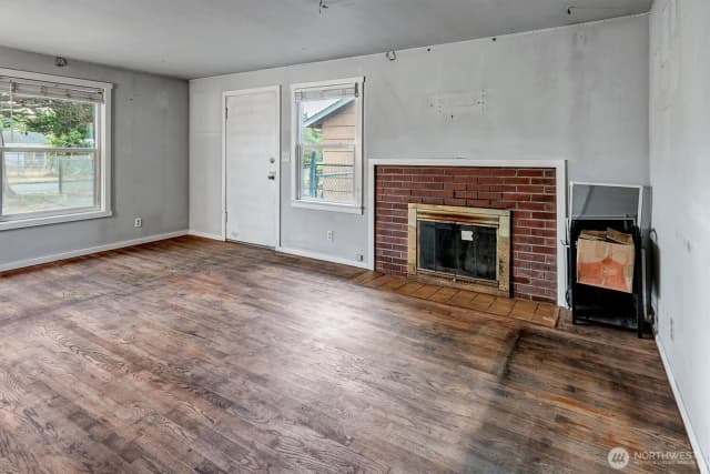 Property photo for 7933 45th Avenue S, Seattle photo 4