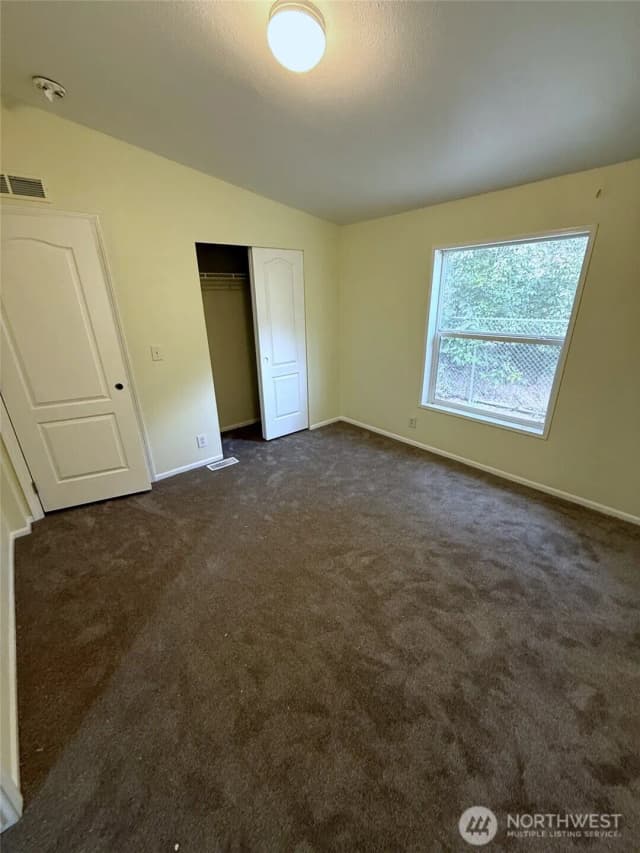 Property photo for 10715 9th Avenue Ct S, Tacoma photo 3