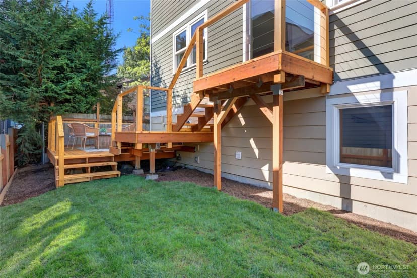 Property photo for 2111 E Pine Street, Seattle photo 24
