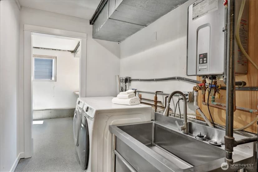 Property photo for 2111 E Pine Street, Seattle photo 21