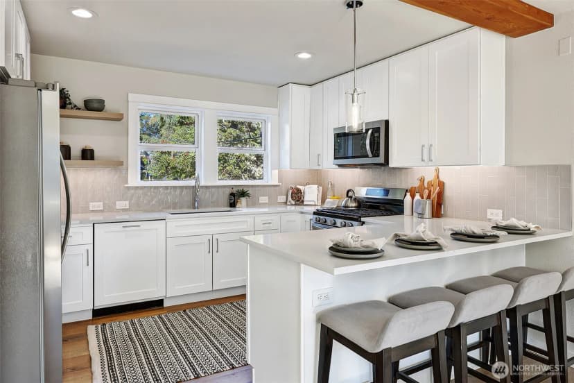 Property photo for 2111 E Pine Street, Seattle photo 9