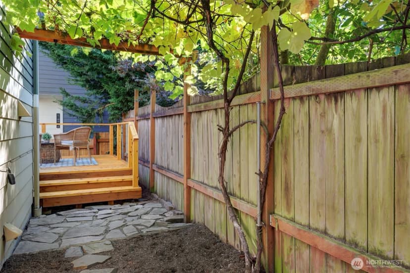 Property photo for 2111 E Pine Street, Seattle photo 25