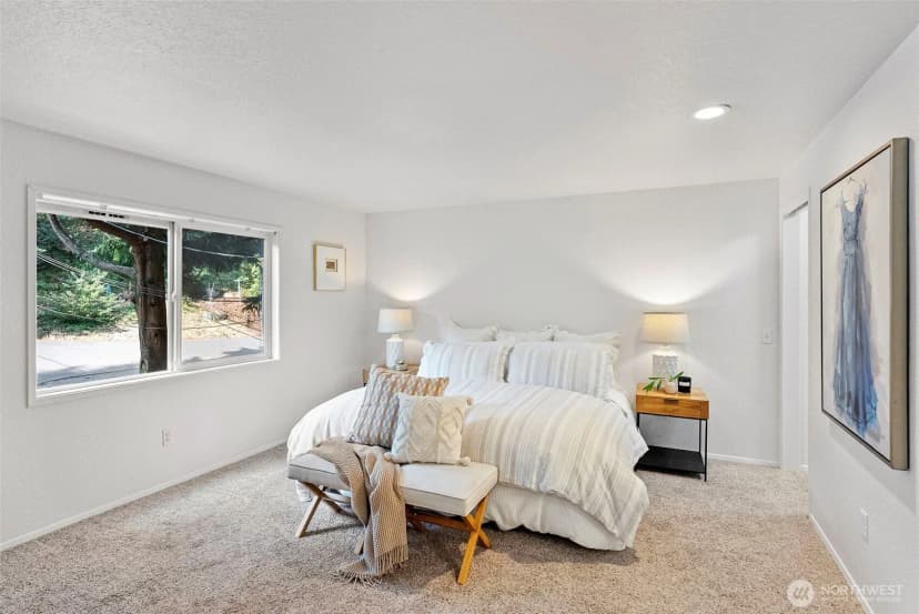 Property photo for 13600 4th Avenue Ne, Seattle photo 15
