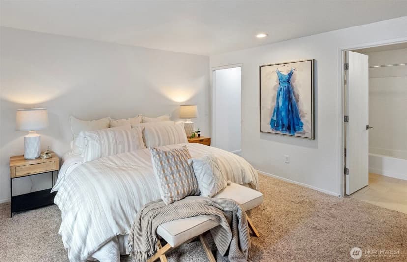 Property photo for 13600 4th Avenue Ne, Seattle photo 16
