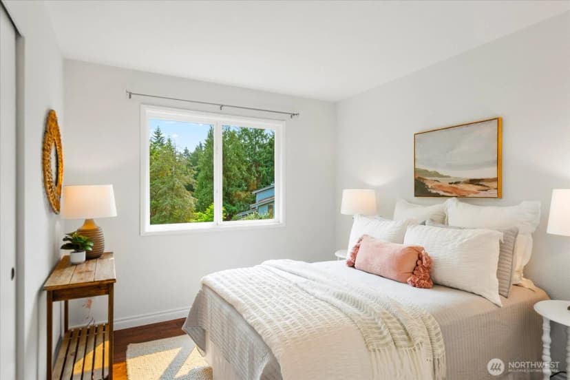 Property photo for 4403 Ne 187th Place, Lake Forest Park photo 18