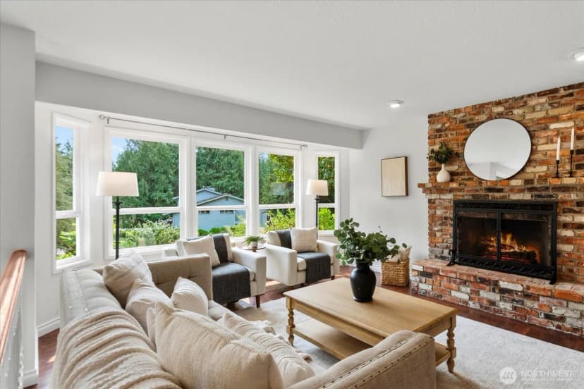 Property photo for 4403 Ne 187th Place, Lake Forest Park photo 5