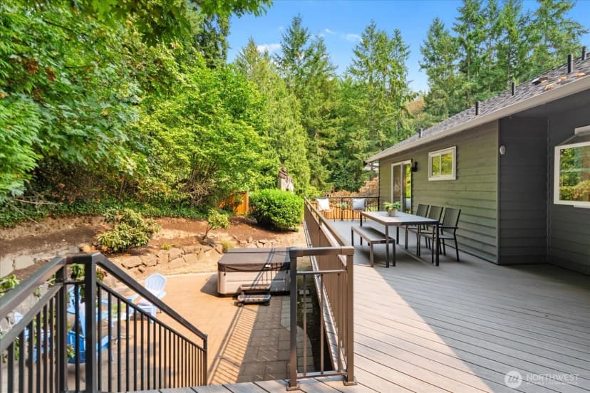 Property photo for 4403 Ne 187th Place, Lake Forest Park photo 30