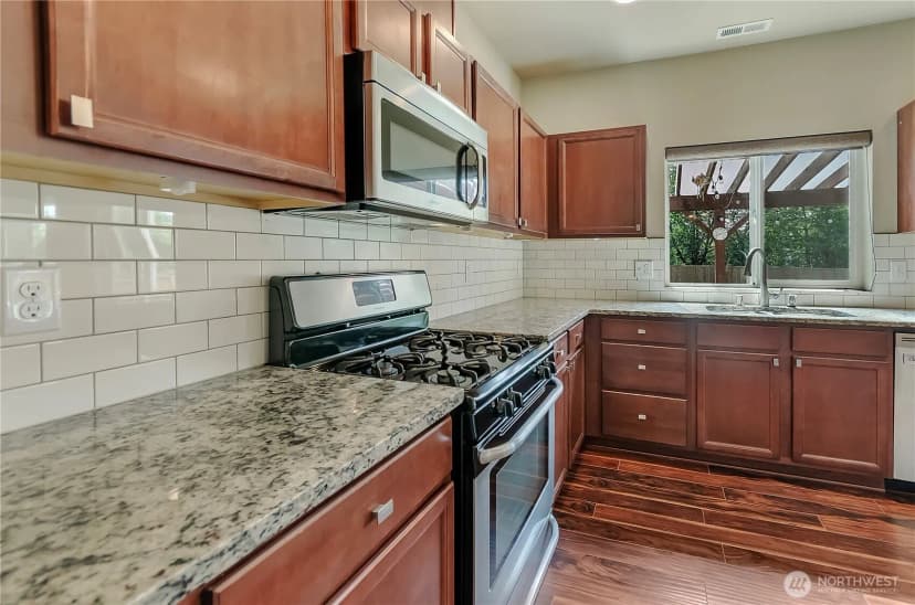Property photo for 1014 81st Street Ct E, Tacoma photo 11