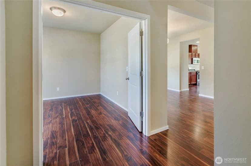 Property photo for 1014 81st Street Ct E, Tacoma photo 2
