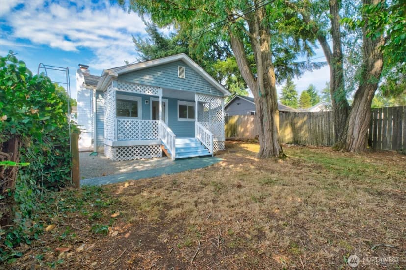 Property photo for 13443 7th Avenue S, Burien photo 2