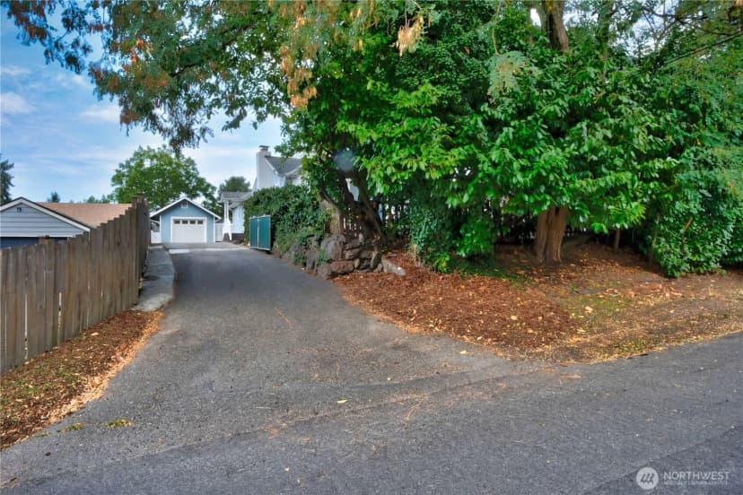 Property photo for 13443 7th Avenue S, Burien photo 34