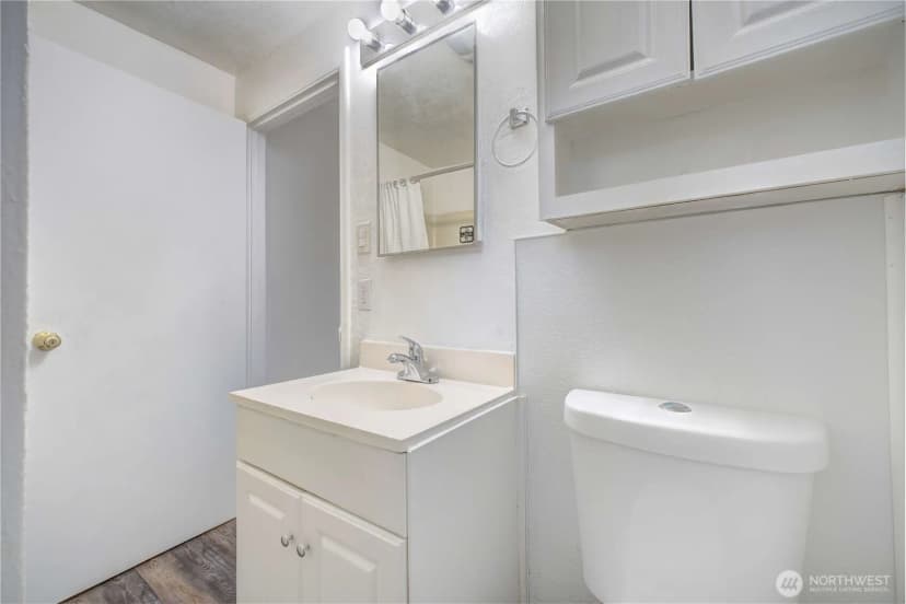 Property photo for 13443 7th Avenue S, Burien photo 21