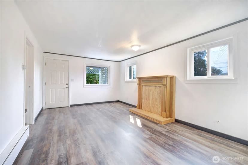Property photo for 13443 7th Avenue S, Burien photo 23