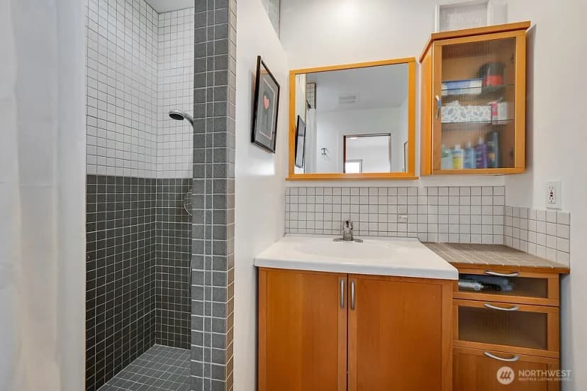 Property photo for 1000 Madison Street, Port Townsend photo 30
