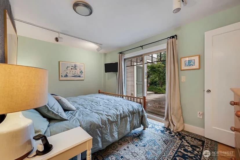 Property photo for 1000 Madison Street, Port Townsend photo 18